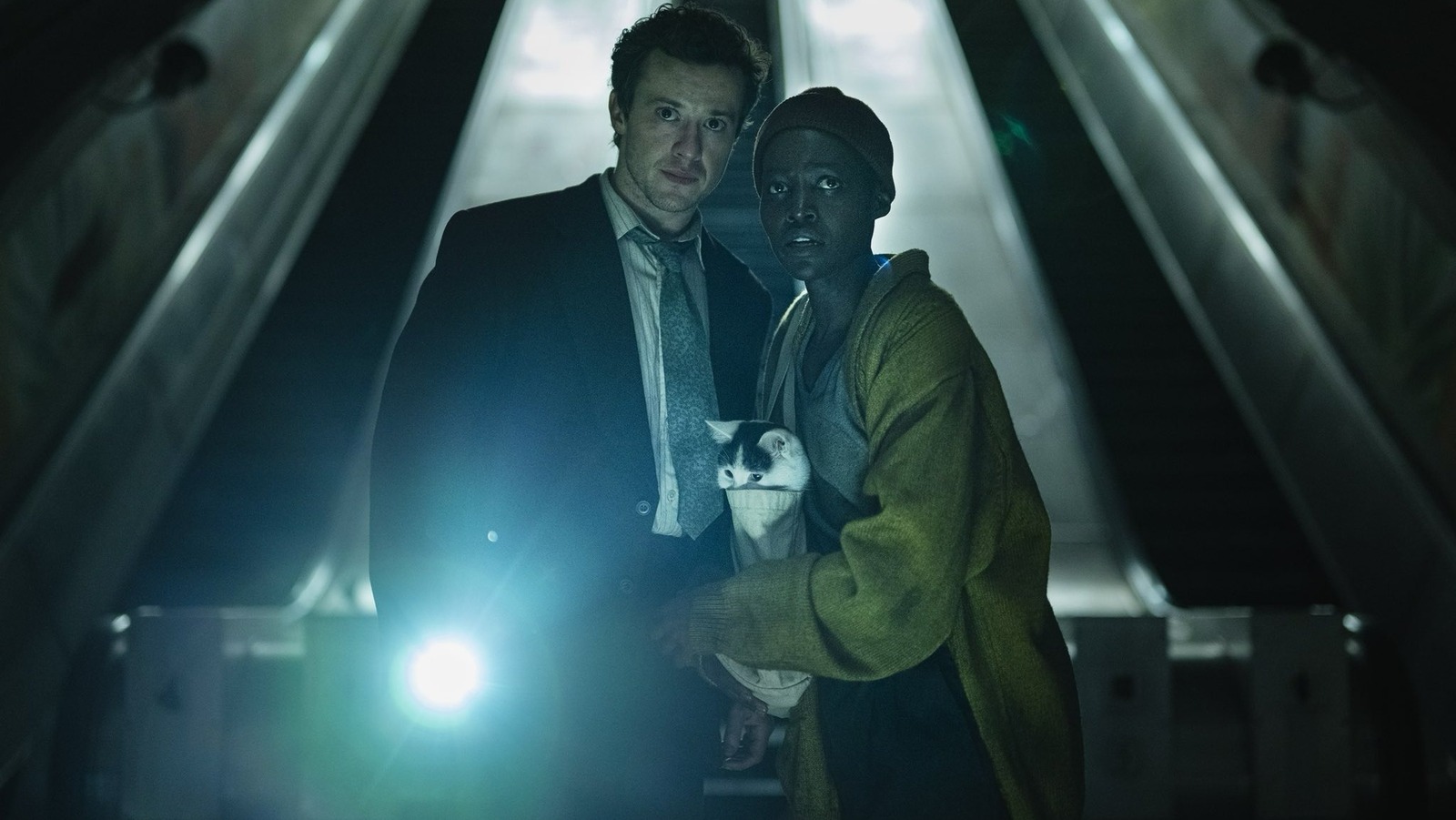 Lupita Nyong'o e Frodo, o Gato, roubam um spin-off sombrio