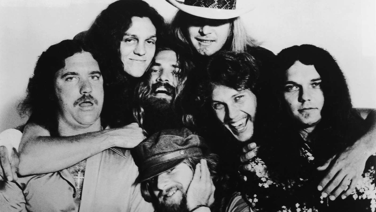 O que aconteceu com os corpos das vítimas da queda do avião Lynyrd Skynyrd?