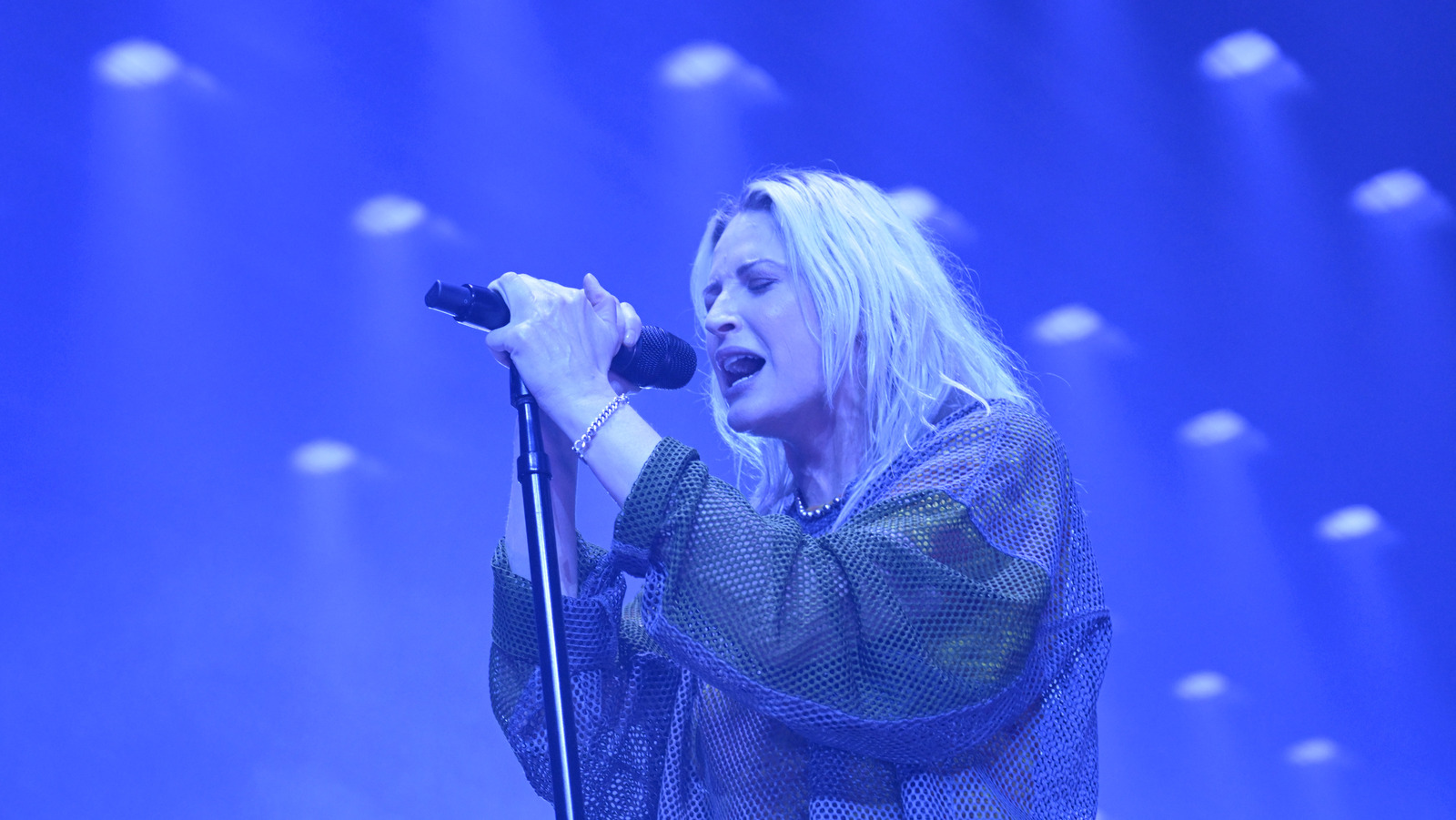 A verdade oculta sobre a nova vocalista do Linkin Park, Emily Armstrong