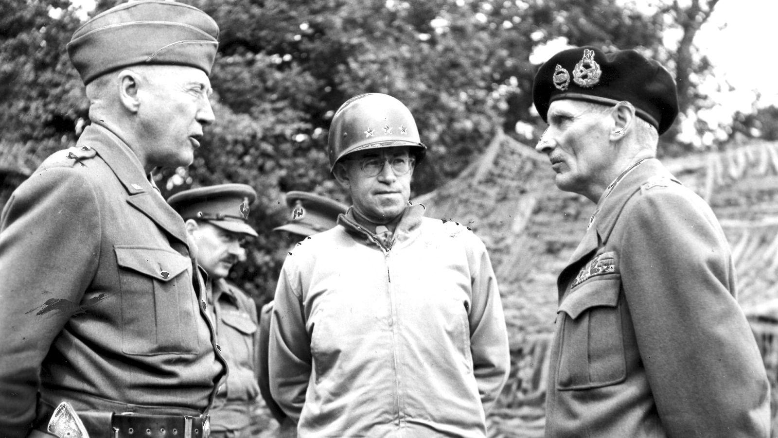 O que aconteceu com os corpos desses notáveis ​​generais da Segunda Guerra Mundial?
