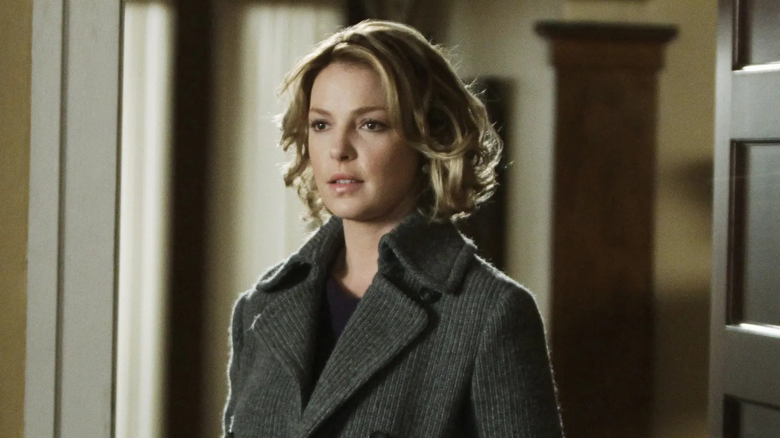 Por que Izzie saiu da anatomia de Grey?