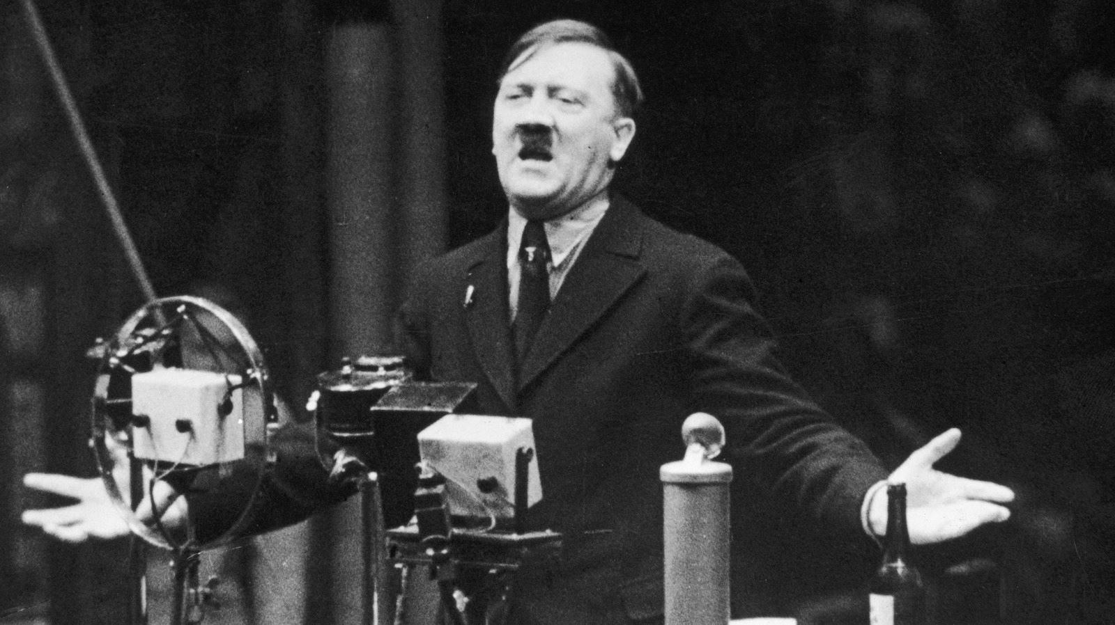 Adolf quase teve esse sobrenome em vez de Hitler
