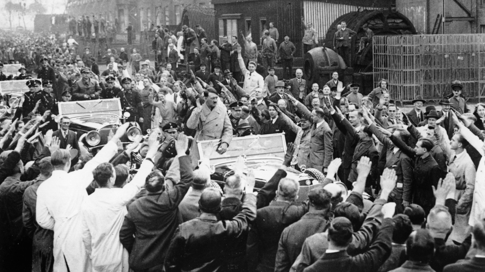 A maneira bizarra da frase "Heil Hitler" salvou milhões de vidas na Segunda Guerra Mundial