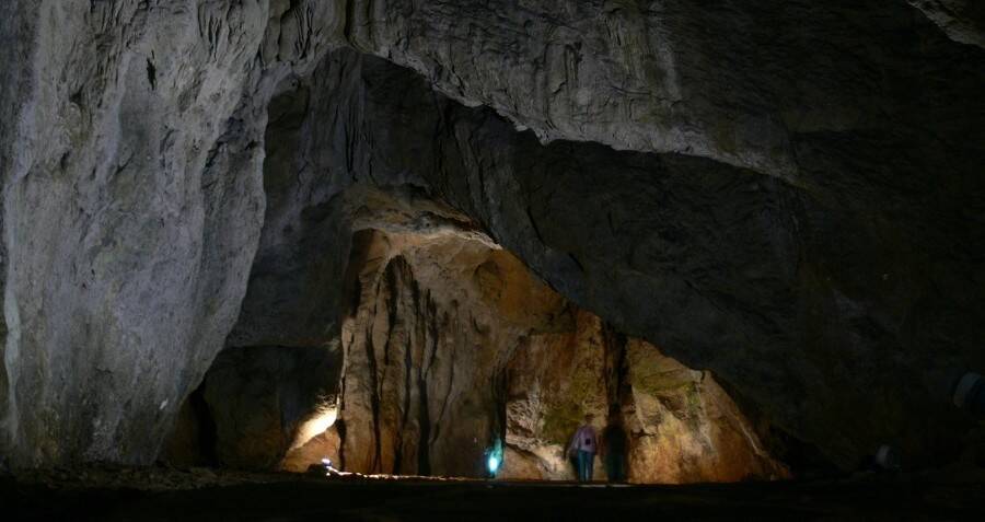 Evidências mais antigas de humanos modernos na Europa encontrados dentro da caverna búlgara