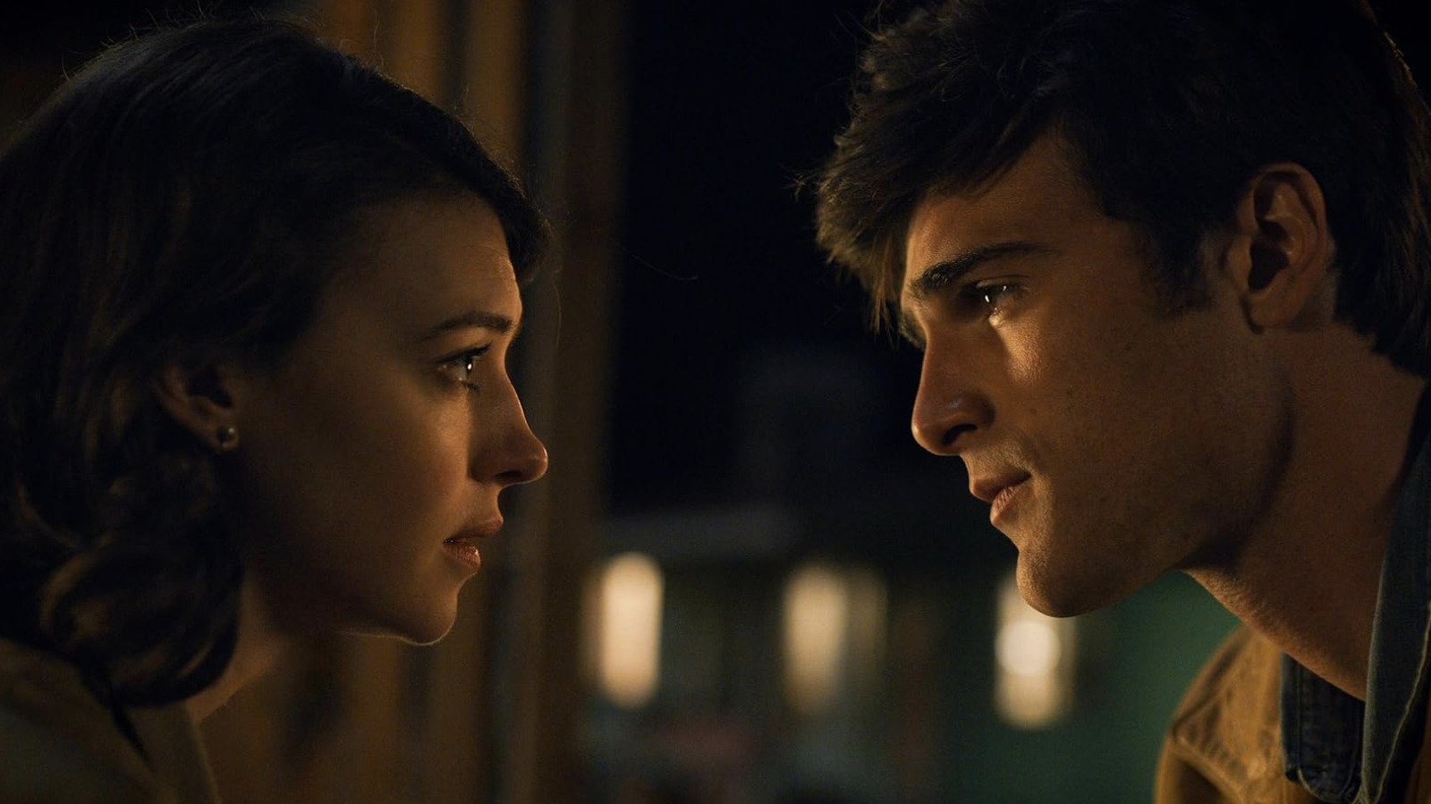 Relacionamentos complicados alimentam este drama queer lento, mas vaporoso