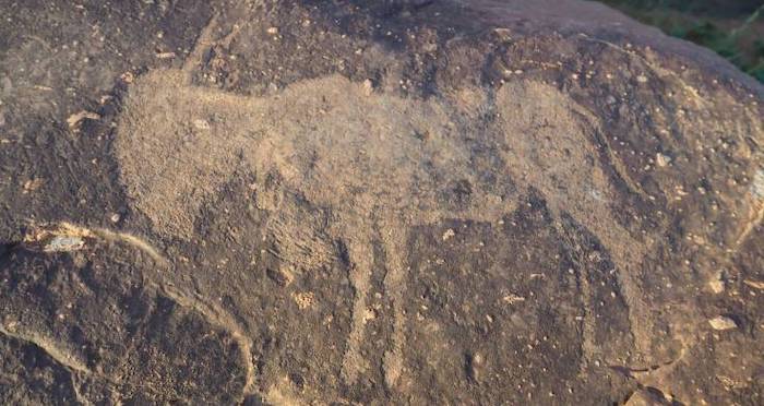 Desenhos antigos encontrados na maior e mais antiga cratera de impacto do mundo