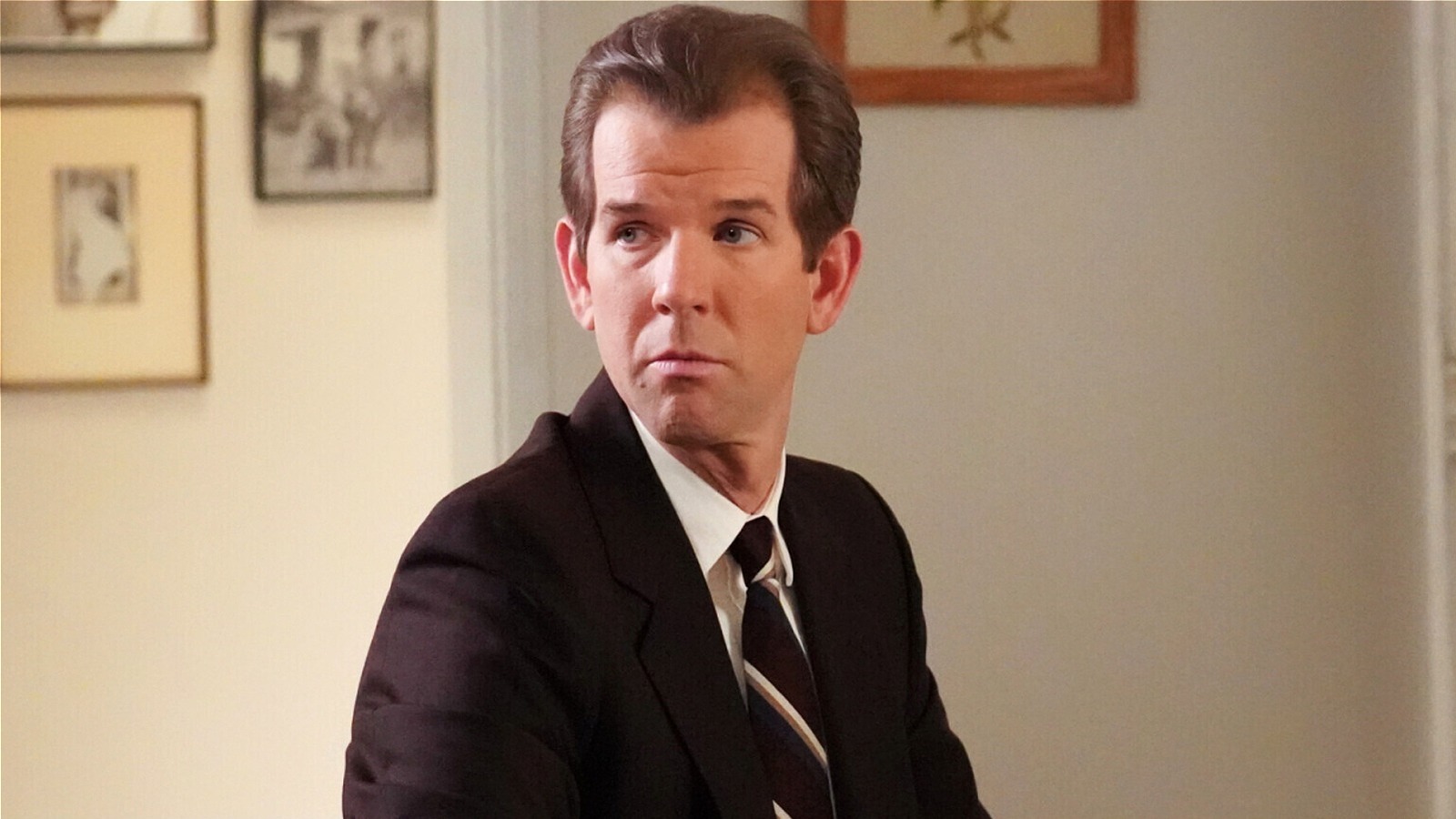 Quem interpreta o pastor Jeff em Young Sheldon?