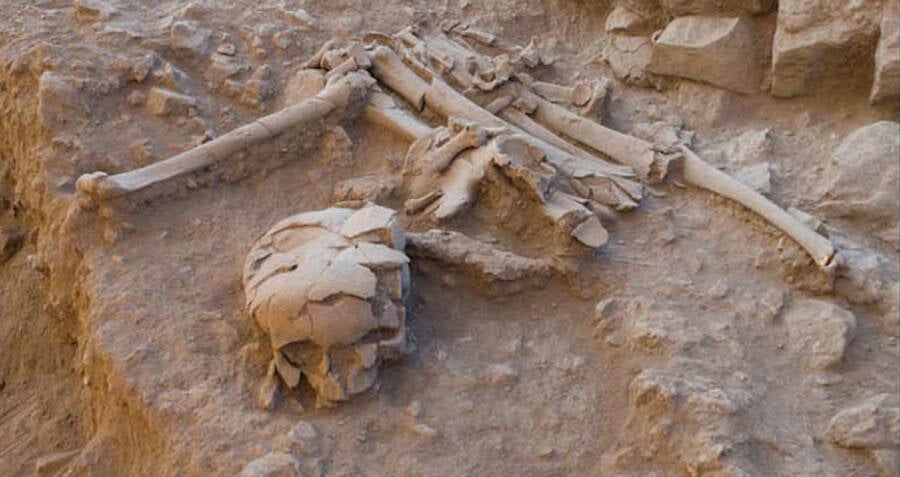 Estatuetas feitas pelo culto à morte encontradas na Jordânia, perto do antigo cemitério