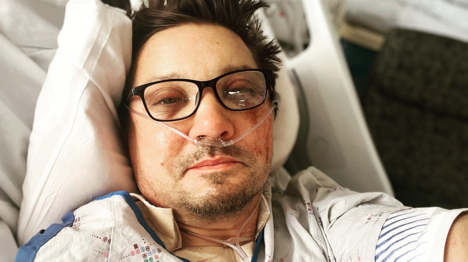 O que aconteceu com Jeremy Renner? Seu acidente de Snowlow de 2023, explicado