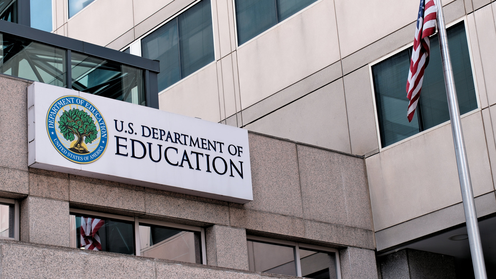 Como o Departamento de Educação começou?