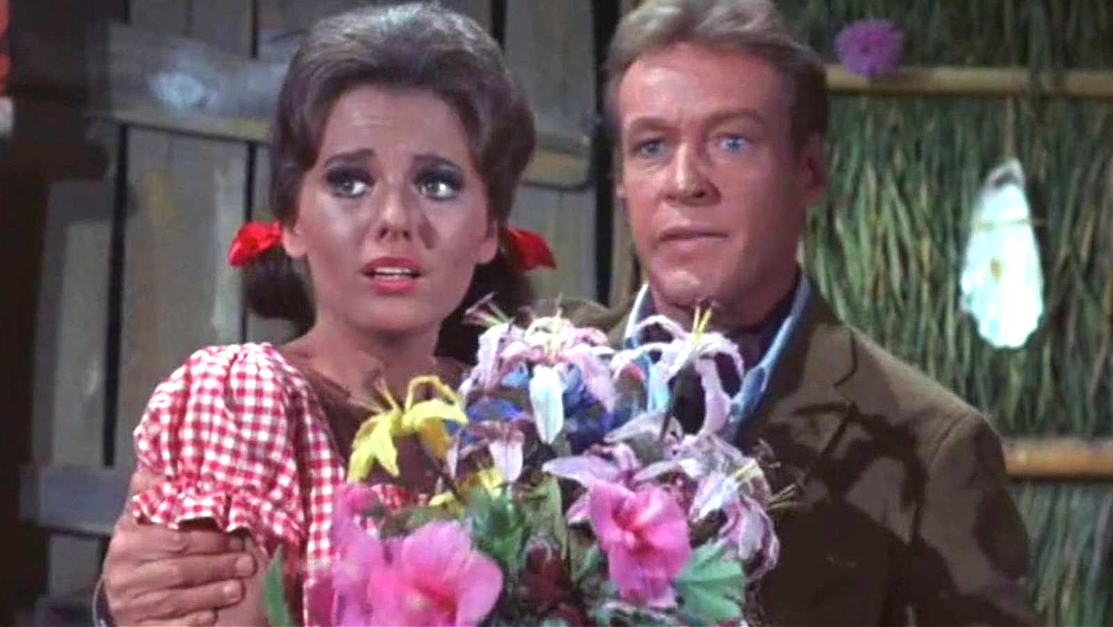 Por que a abertura da ilha de Gilligan não apresentou Russell Johnson & Dawn Wells